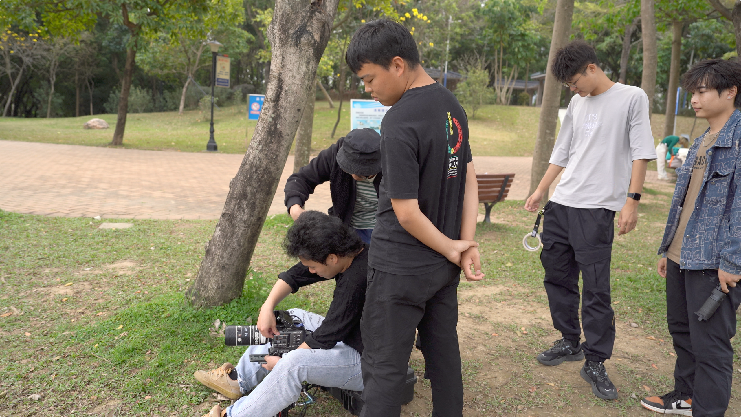 企业宣传片如何确定需要多少拍摄人员呢？